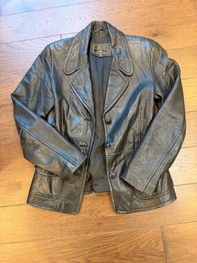 Express Jacket Women’s Size Small 100% Genuine Leather - C33-009